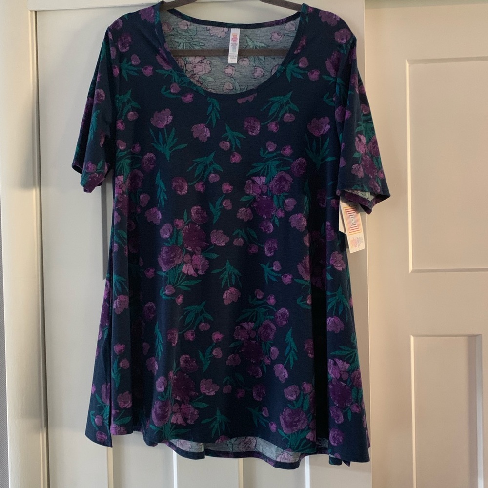 NWT LulaRoe Perfect T